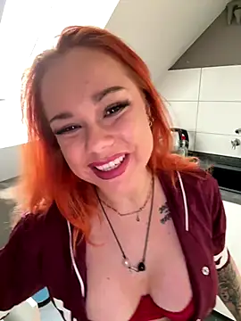 Snapshot of PennyPrincess chatting on 11/14/25, 12:42 PennyPrincess online show from 11/14/25, 12:42