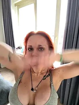 PennyPrincess online show from 09/22/25, 02:23