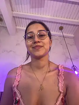 Snapshot of Abby_Sweet1_ chatting on 07/08/26, 12:28 Abby Sweet1 online show from 07/08/26, 12:28