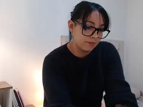 Snapshot of camii_7 chatting on 10/07/25, 12:22 camii 7 online show from 10/07/25, 12:22