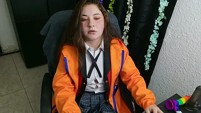 ann bronw online show from 10/28/25, 01:06