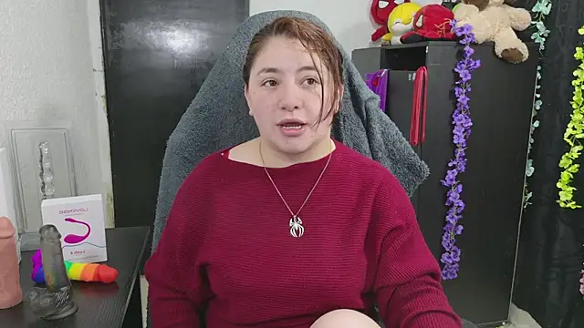 Snapshot of ann_bronw chatting on 07/10/26, 11:43 ann bronw online show from 07/10/26, 11:43