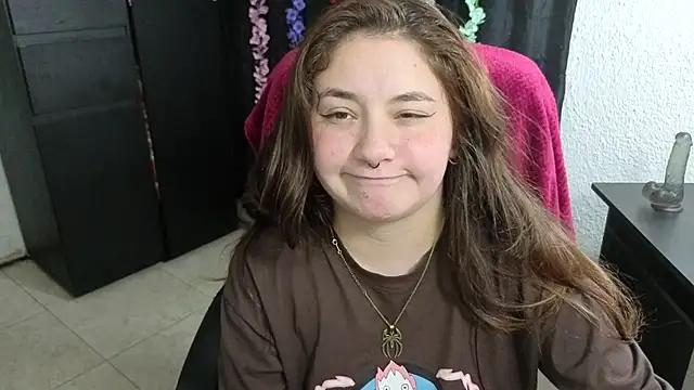 Snapshot of ann_bronw chatting on 09/16/25, 01:50 ann bronw online show from 09/16/25, 01:50