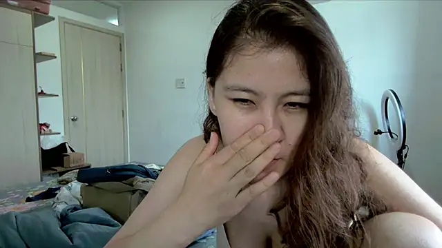 Snapshot of Riz_girl chatting on 06/13/26, 10:35 Riz girl online show from 06/13/26, 10:35