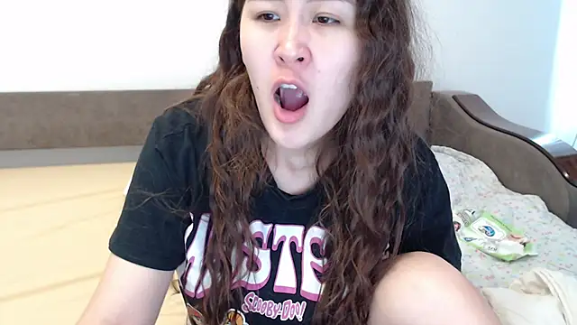 Snapshot of Riz_girl chatting on 09/21/25, 10:20 Riz girl online show from 09/21/25, 10:20