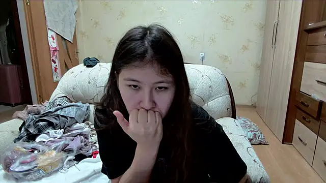 Riz girl online show from 05/16/26, 12:48