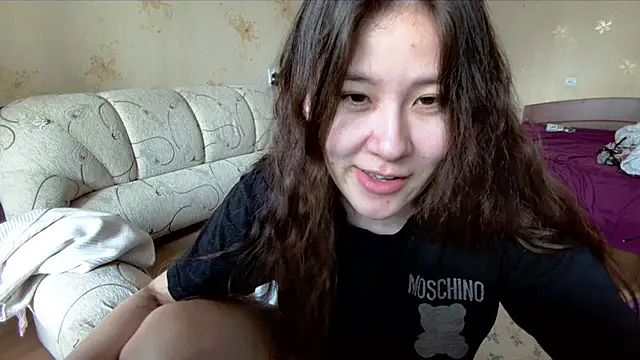 Riz girl online show from 03/23/26, 09:42