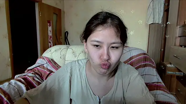 Riz girl online show from 04/04/26, 09:38