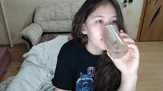 Riz girl online show from 03/17/26, 06:44