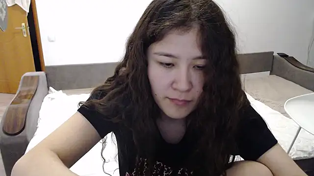 Riz girl online show from 11/05/25, 05:38