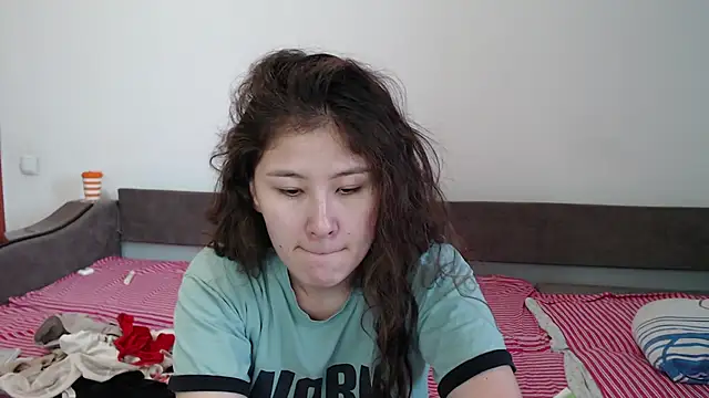 Snapshot of Riz_girl chatting on 09/19/25, 11:47 Riz girl online show from 09/19/25, 11:47