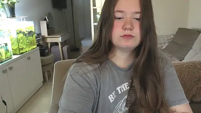 remirann  online show from 11/02/25, 05:23