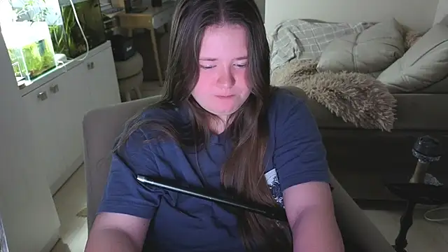 remirann  online show from 04/16/26, 09:04