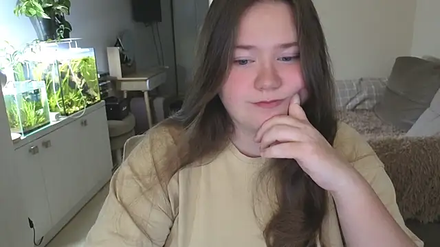 remirann  online show from 11/29/25, 10:04