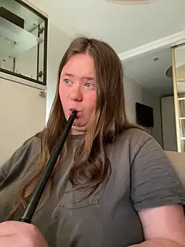 remirann  online show from 03/06/25, 01:46