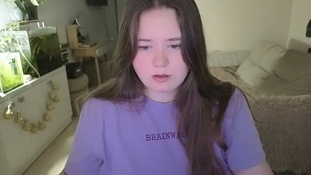 Snapshot of remirann_ chatting on 01/18/26, 02:42 remirann online show from 01/18/26, 02:42