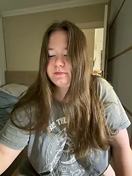 remirann  online show from 10/21/25, 05:40