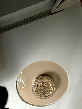 remirann  online show from 10/10/25, 05:25