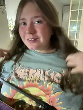 remirann  online show from 09/10/25, 06:18