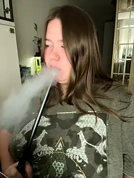 remirann  online show from 12/06/24, 08:56