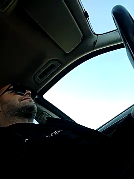 Snapshot of Adry1986 chatting on 10/20/25, 10:16 Adry1986 online show from 10/20/25, 10:16