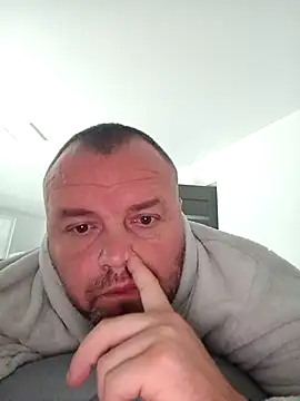 Snapshot of Adry1986 chatting on 09/17/25, 09:44 Adry1986 online show from 09/17/25, 09:44