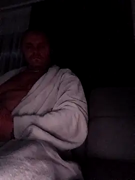 Snapshot of Adry1986 chatting on 09/10/25, 07:35 Adry1986 online show from 09/10/25, 07:35