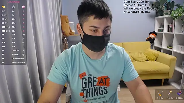 Snapshot of Tomguys chatting on 04/26/26, 07:38 Tomguys online show from 04/26/26, 07:38