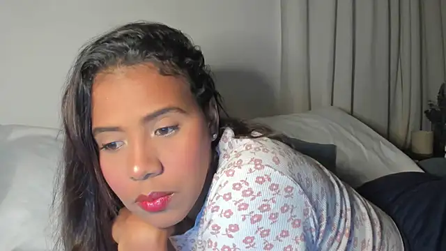 rosaaliiaa1 online show from 03/07/25, 09:40