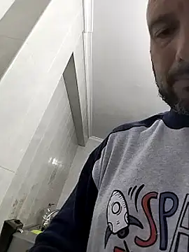 juandi21cm online show from 02/28/25, 12:32