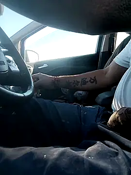 juandi21cm online show from 11/25/25, 02:39