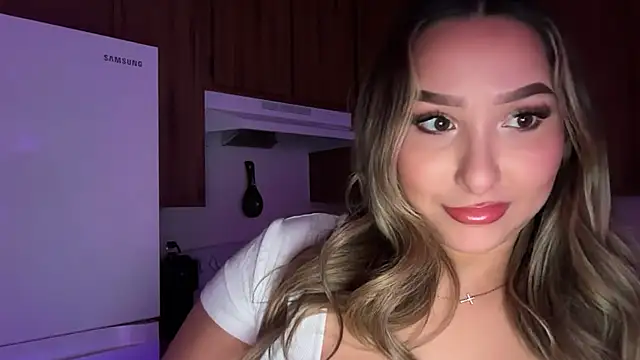 Snapshot of lustfulsmiles chatting on 03/02/26, 04:14 lustfulsmiles online show from 03/02/26, 04:14