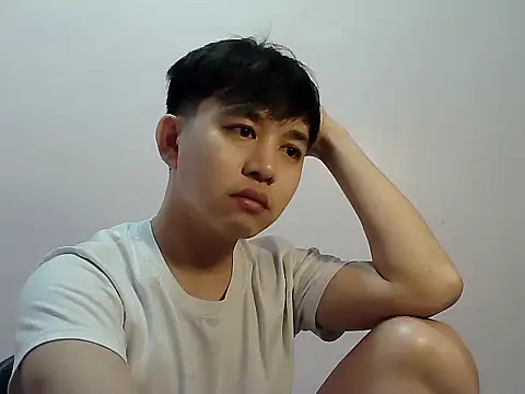 Snapshot of alfonsoasiancutie chatting on 10/25/25, 12:17 alfonsoasiancutie online show from 10/25/25, 12:17