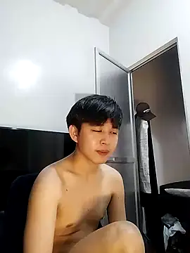 Snapshot of alfonsoasiancutie chatting on 01/01/25, 08:56 alfonsoasiancutie online show from 01/01/25, 08:56