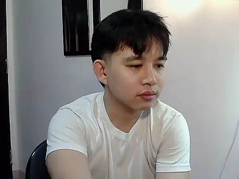 Snapshot of alfonsoasiancutie chatting on 12/16/25, 12:09 alfonsoasiancutie online show from 12/16/25, 12:09