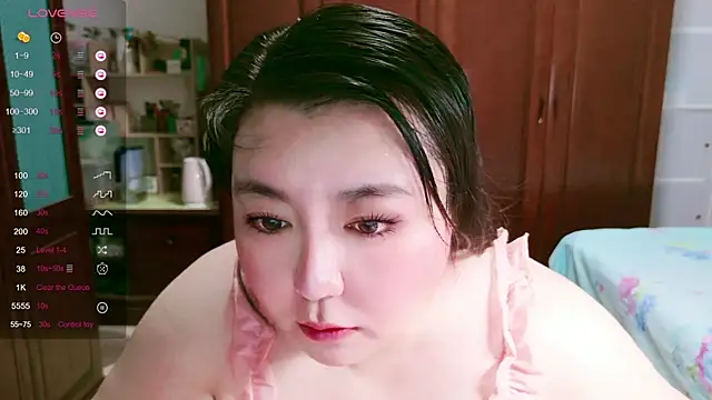 Snapshot of nana_baby_rose chatting on 10/03/25, 12:06 nana baby rose online show from 10/03/25, 12:06