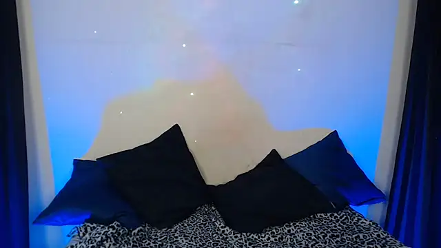 Snapshot of Agatha_Tenebris chatting on 03/10/25, 03:30 Agatha Tenebris online show from 03/10/25, 03:30