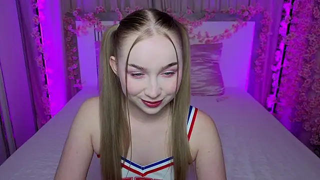 LilyStarlight online show from 07/13/26, 03:28