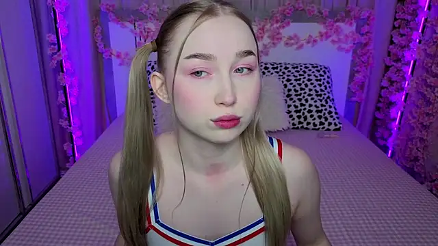 LilyStarlight online show from 04/20/26, 04:15