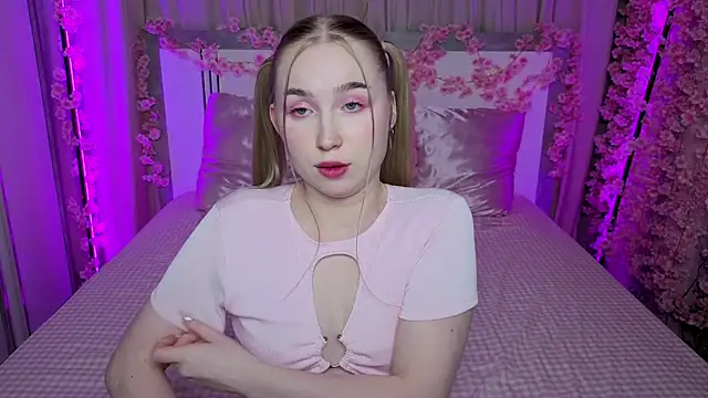 LilyStarlight online show from 06/05/26, 06:52