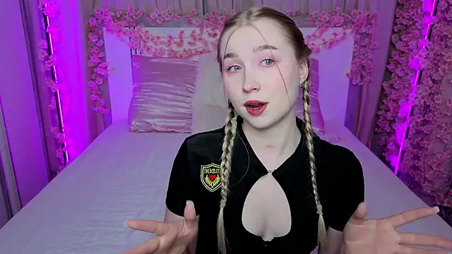 LilyStarlight online show from 06/21/26, 04:07