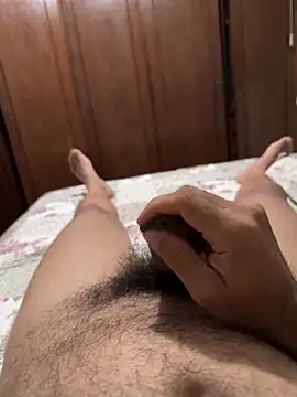 Alerandro00 online show from 12/23/25, 01:27