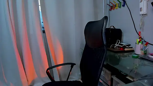 Marie Castelzc online show from 09/08/25, 10:53