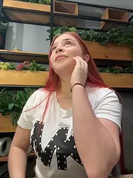 Marie Castelzc online show from 02/19/25, 08:10