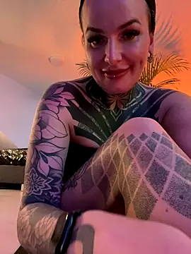 Snapshot of InkedBiitch chatting on 12/07/24, 06:05 InkedBiitch online show from 12/07/24, 06:05