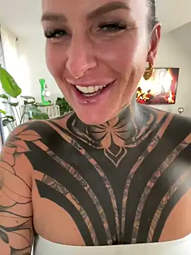 InkedBiitch online show from 10/26/25, 02:17