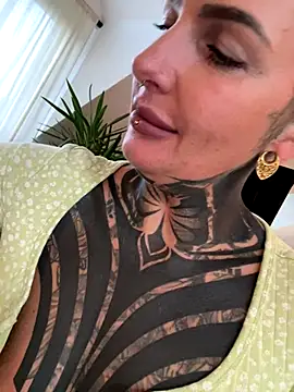 InkedBiitch online show from 10/25/25, 07:40