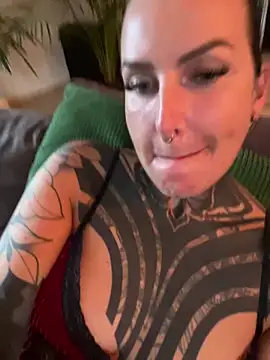 Snapshot of InkedBiitch chatting on 05/07/26, 04:50 InkedBiitch online show from 05/07/26, 04:50