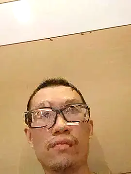 Exposedsian online show from 09/26/25, 08:54