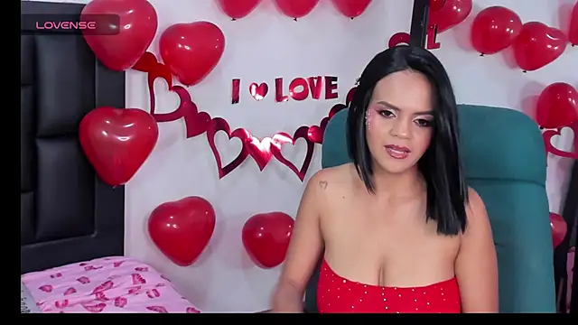 MaiaPetitte  online show from 02/15/26, 12:22